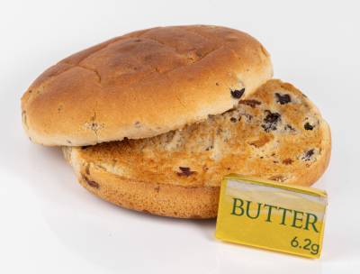 TOASTED TEACAKE WITH BUTTER